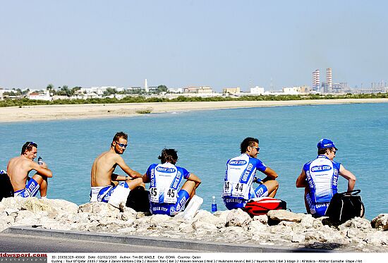 Ronde van Qatar<br />woensdag 2 februari 2005<br />3e etappe: Al Wakra > Al Khor Corniche<br /><br />FOTO: TIM DE WAELE